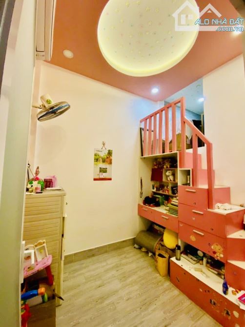 Bán nhà 2 tầng Gò Vấp, view bờ kè Tham Lương  hẻm 7m có lề – Lê Đức Thọ, giá 4 tỷ 500 - 2