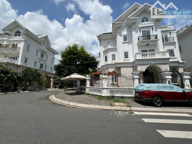 BÁN BIỆT THỰ ĐƠN LẬP 2MT ĐƯỜNG SỐ 8 City Land - DT: 15x20m, CN: 300m2, H+4T - 80 tỷ TL - 2