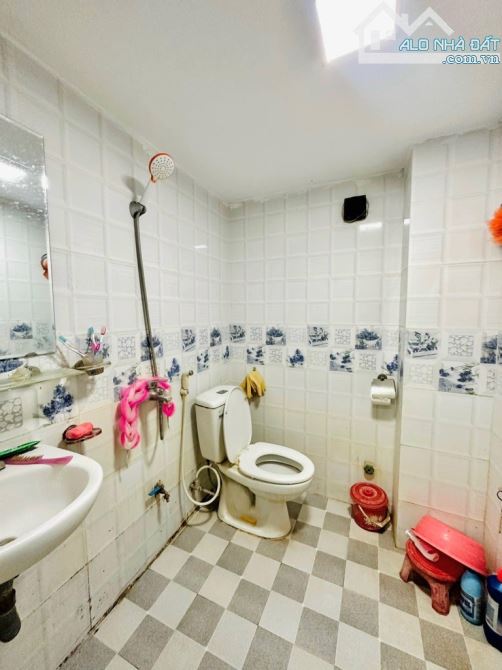 TRUNG TÂM ĐỐNG ĐA - OTO TẬN CỬA - 5 TẦNG - 33MV - Ở NGAY - CHỈ 6.x nhỏ - 2