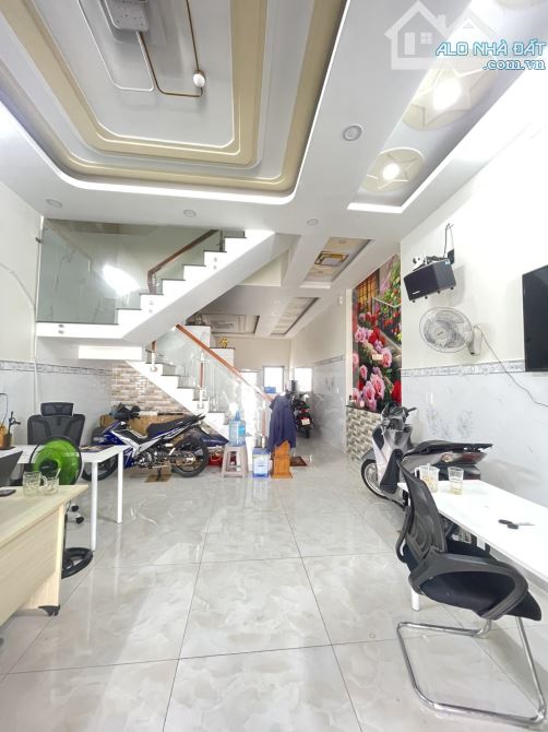 BÁN NHÀ PHAN VĂN HỚN 100M2 DT: 5X20 9.9 TY - 2