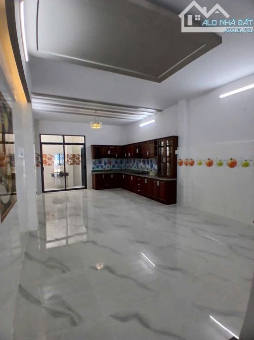 BÁN NHÀ ĐẸP 4TẦNG NHÀ MỚI - NGANG 4.5m x20m - KHU TÊN LỬA -SÁT BÊN COOPMART -NHỈNH 12TY - 2