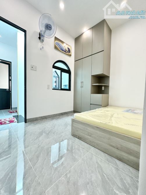 HIẾM – GẦN SÂN BAY – NHÀ MỚI ĐẸP – 30M2 – 2 TẦNG – SỔ A4 – CHỈ 3 TỶ 45 - 2