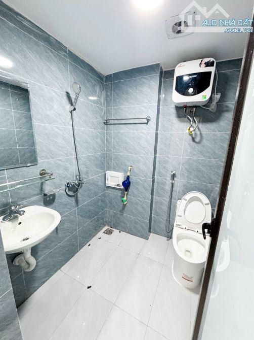 Bán KS Căn Hộ Dòng Tiền Ngõ Nguyễn Trãi 5 Tầng 18 Phòng Khép Kín Full Đồ