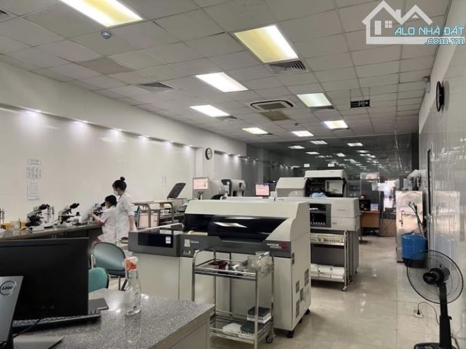 ( TIN THẬT) CHỦ CHUYỂN NHƯỢNG TOÀ NHÀ 11 TẦNG  LÔ GÓC 4 MẶT THOÁNG  TRUNG TÂM HÀ NỘI - 2