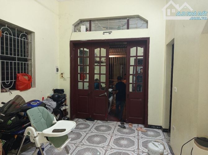 Ô TÔ VÀI BƯỚC – SỔ VUÔNG NHƯ BAO DIÊM – Ở NGAY – TĂNG GIÁ MẠNH 📍 Phú Thượng, Tây Hồ - 2