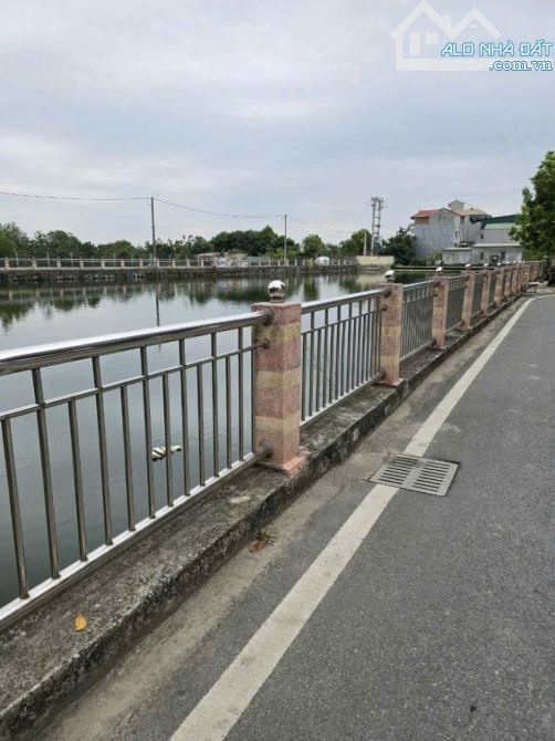 LÔ GÓC - Ô TÔ TRÁNH - GIÁ ĐẦU TƯ. - 2