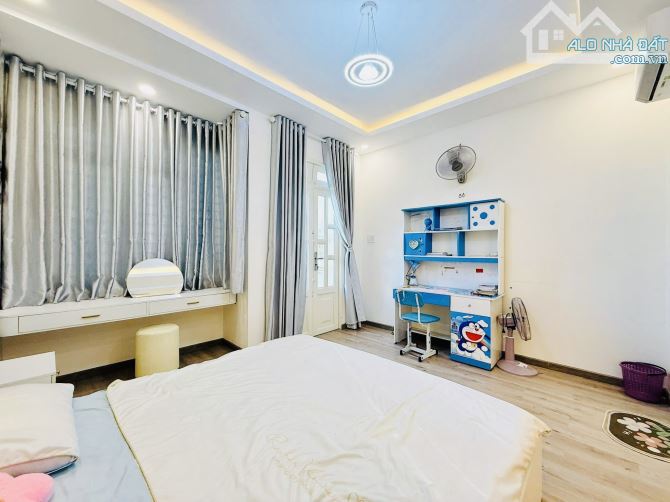 Bán nhà đẹp Quang Trung, hẻm xe hơi đậu cửa, 4PN khép kín, ngang 4,2m, chỉ 6 tỷ 7 nhỉnh - 2