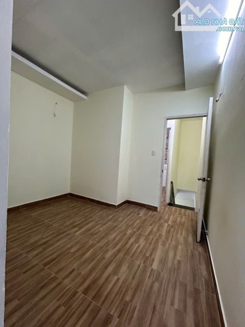 BÁN NHÀ 2 TẦNG -3 TỶ- GẦN MẶT TIỀN TRẦN XUÂN SOẠN - QUẬN 7,DT 35M,2PN,2WC - 2