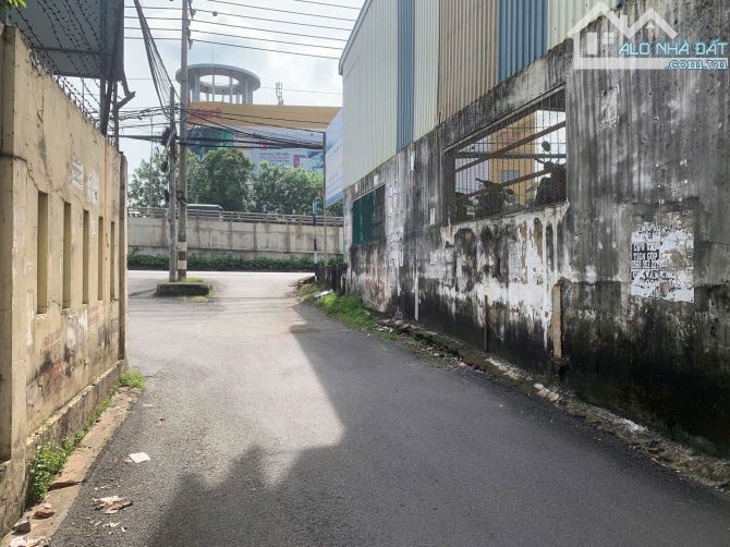 Bán nhà cấp 4 gần ngã tư Amata, Lotte Mart, Bình Đa, Biên Hòa, 82m2, giá 2 tỷ 750. - 3