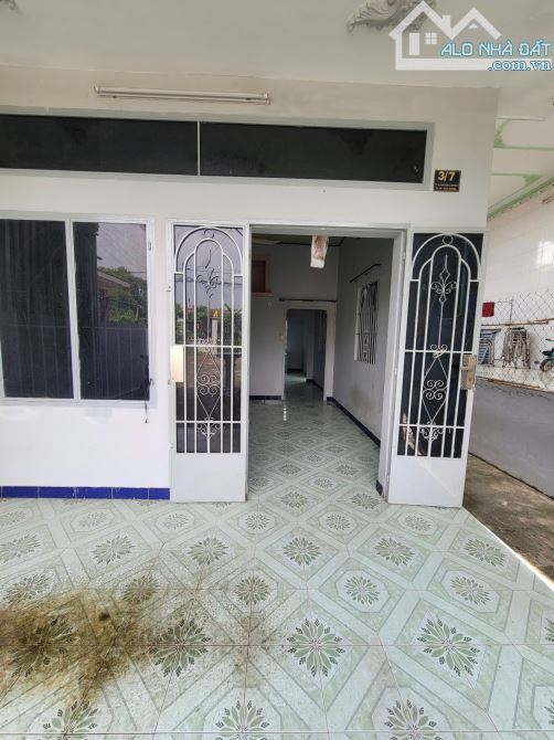 4Tỷ500__196m2(6,6x37,8)__Bán đất tặng nhà cấp 4 mặt tiền đường Hoàng Cầm, gần Làng Đại Học - 3