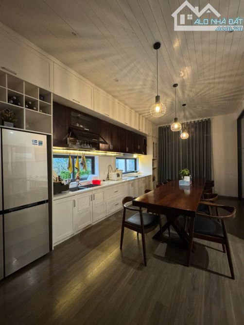 Cần bán căn biệt thự sân vườn siêu đẹp tại An Sơn, P4,Tp Đà Lạt. 400m², 2 tầng, 6PN. - 4