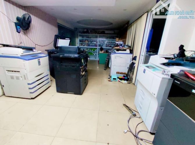 Bán nhà  ô tô đỗ, Phố CHùa Láng, gần Nguyễn Chí Thanh, Láng Thượng, Đống Đa. Giá : 14,9 tỷ - 3
