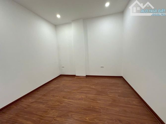 Nhà mới Thọ Am Liên Ninh 50m 4 t ô tô đỗ gần tiện ích bạt ngàn về ở luôn giá 5.25 tỷ - 3