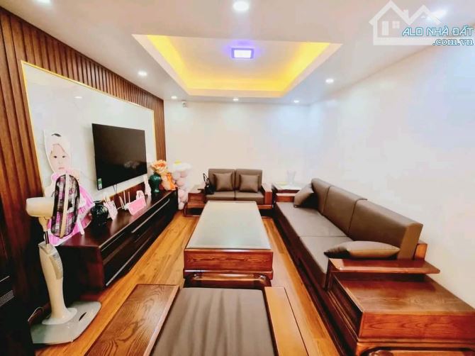 Bán nhà Nguyễn Trãi Hà Đông, 50m x 4T, 4 PN, cách 1 nhà ra mặt phố, giá đầu tư - 3