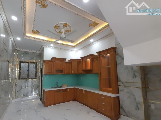 NHÀ MỚI Ở NGAY - ĐỐI DIỆN GIGAMAL - HXH - 70M2(4x17.5) - NHỈNH 7 TỶ - 3