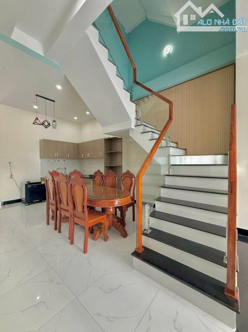 Nhà lầu mới xây dựng gần quảng trường Mỹ Tho, Tiền Giang - 3
