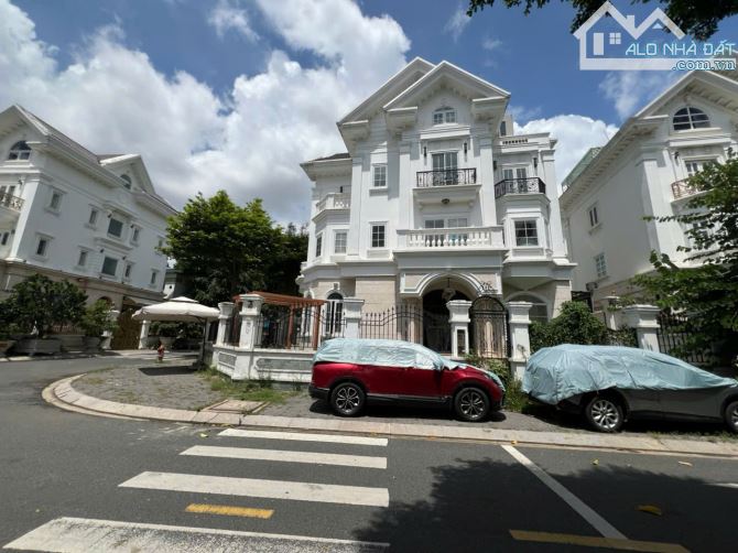 BÁN BIỆT THỰ ĐƠN LẬP 2MT ĐƯỜNG SỐ 8 City Land - DT: 15x20m, CN: 300m2, H+4T - 80 tỷ TL - 3