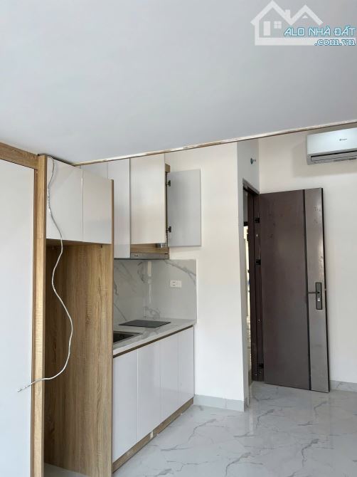 Bán toà nhà căn hộ dịch vụ 90m 7T - 24P - 30m ra phố Phương Liệt 24.5 tỷ - 3