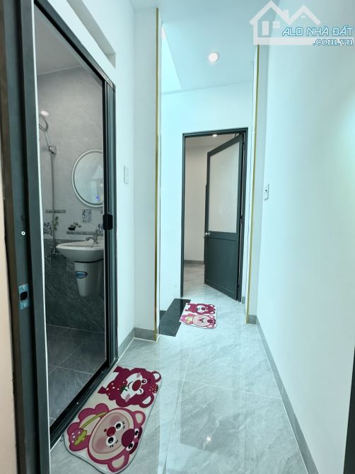 HIẾM – GẦN SÂN BAY – NHÀ MỚI ĐẸP – 30M2 – 2 TẦNG – SỔ A4 – CHỈ 3 TỶ 45 - 3