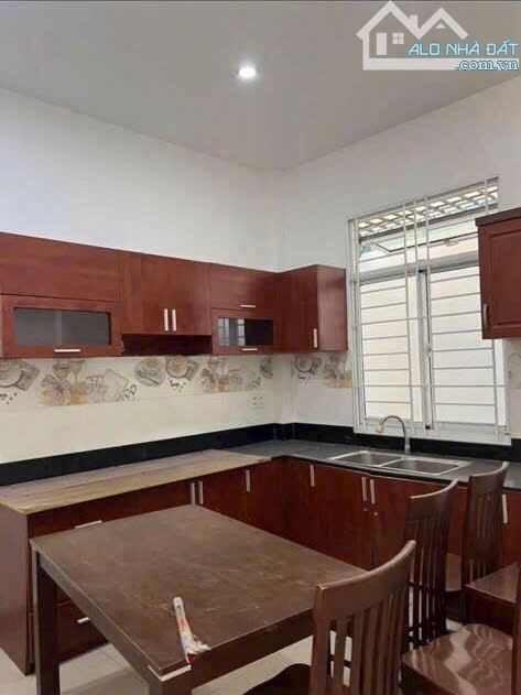 Nhà 3 tầng đẹp,HXH xe hơi quay đầu ,DT 61M² (4x 15,25m) vuông vắn, chỉ 6,5 tỷ thương lượng - 3