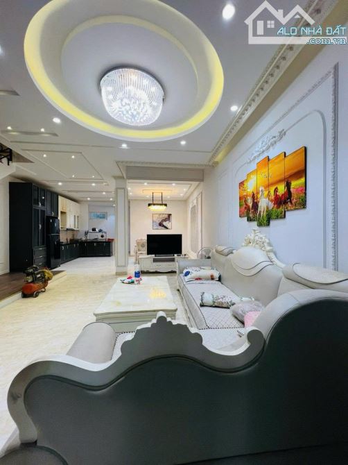 SIÊU PHẨM 3 TẦNG HOÀNG DIỆU – NHÀ ĐẸP FULL NỘI THẤT, NỞ HẬU PHONG THUỶ - 3