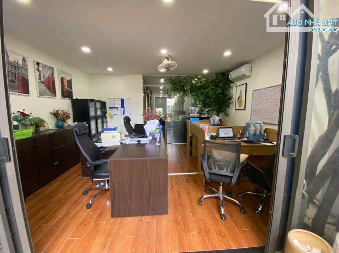 Mặt phố Đức Giang, Bình Minhgarden, 95X5T, Phân lô, vỉa hè, Thang Máy, KD, giá cực tốt 27 - 3