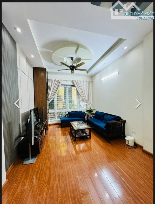 Cầu Giấy ,Hoàng Quốc Việt 42m x5t mt 3.6m 15 ty  * Nhà đẹp, Hoàng Quốc Việt thông bàn cờ, - 3