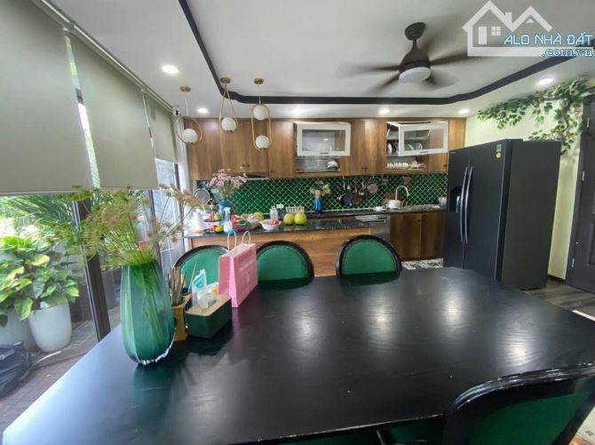 SIÊU HIẾM LIỀN KỀ  ĐỨC GIANG VIẢ HÈ KINH DOANH  DÒNG TIỀN 100M-5TẦNG-6MT.27.5 TỶ VIP - 3