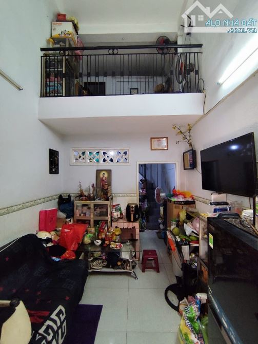 Bán nhà 3 tầng 3 phòng ngủ Bãi Sậy Phường 1 Quận 6 Chỉ hơn 2 tỷ - 3