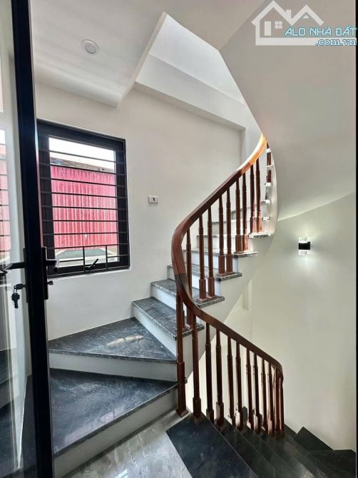 BÁN NHÀ NGỌC TRÌ, LONG BIÊN – 41M², MT 4M, NỞ HẬU, GARA Ô TÔ - 3
