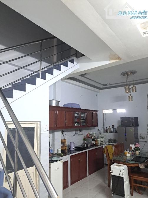 Nhà 2 Tầng Mặt tiền Trần Thị Hè, Hiệp Thành, Q12 - Dt 70m2 (4x20), kinh doanh đa ngành. - 3