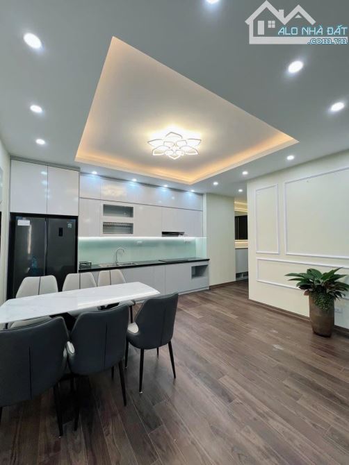 CĂN GÓC 3 NGỦ CHUNG CƯ 262 NGUYỄN HUY TƯỞNG THANH XUÂN 138m 8.5 TỶ FULL NỘI THẤT - 3
