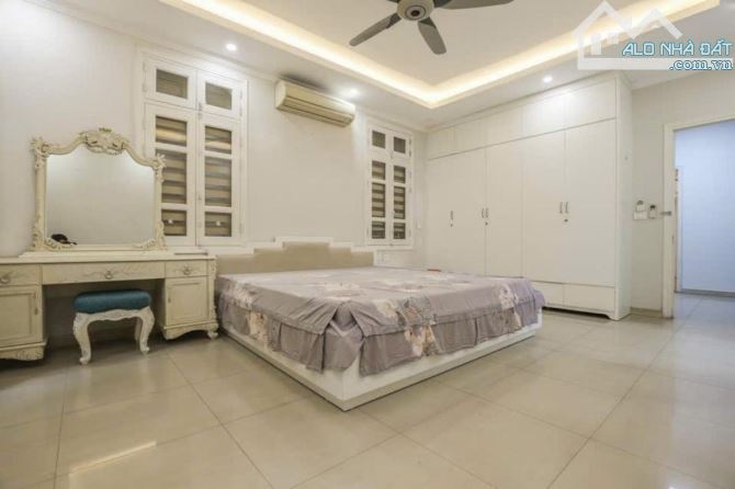 Biệt thự Ciputra Mặt đường đôi (như ảnh) 230m2 giá 65 tỷ QUÁ NGON Ạ - 3