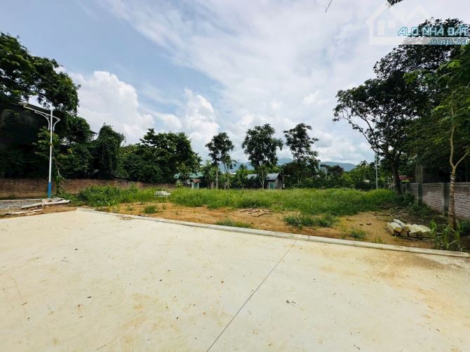 BÁN GẤP LÔ GÓC CÓ DT 181m2 VỊ TRÍ CỰC ĐẸP NGAY SÁT LEGACY HILL GIÁ RẺ CHỈ 1,X TỶ - 3