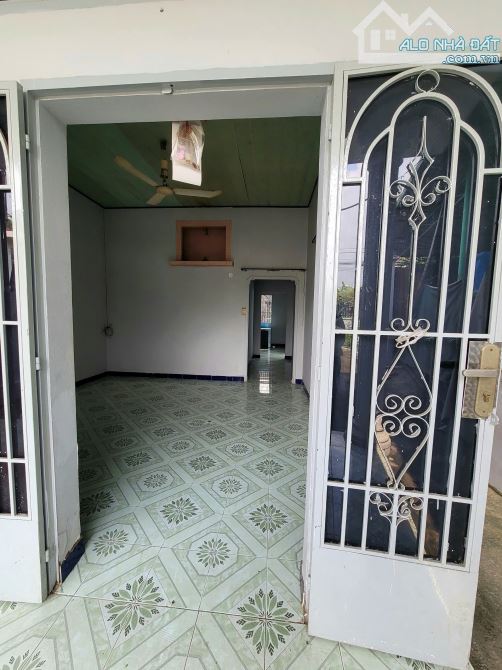 4Tỷ500__196m2(6,6x37,8)__Bán đất tặng nhà cấp 4 mặt tiền đường Hoàng Cầm, gần Làng Đại Học - 4