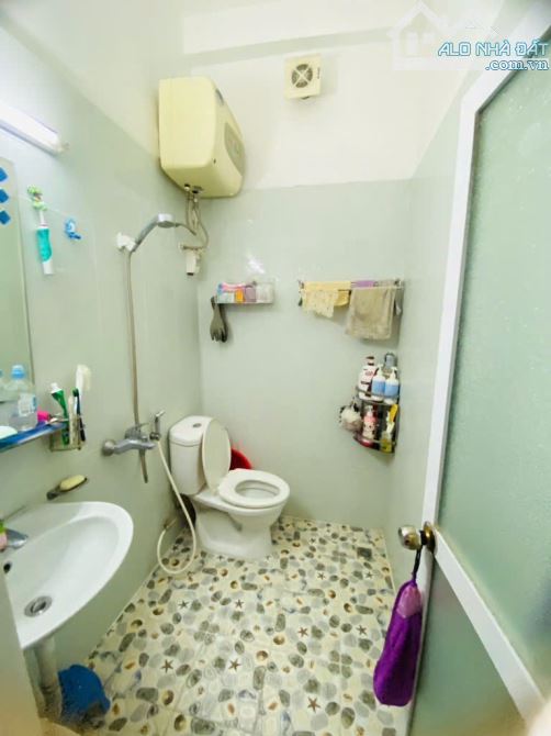 Kim giang - 39m mt 3,2m 5 tầng ngõ 3m Chỉ 8,6 tỷ - 4