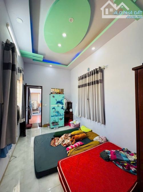 BÁN NHÀ NGAY CUỐI ĐƯỜNG TÊN LỬA BTĐ B Bình tân ( 35m2 , 3 tầng ) Giá nhỉnh nhẹ 3 Tỷ - 4