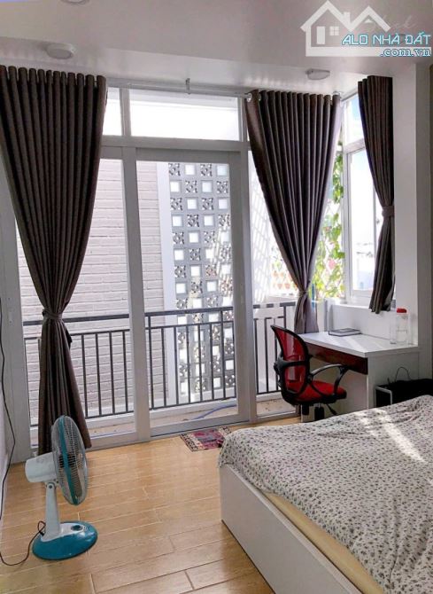Bán nhà hẻm 42, Đồng Xoài, Tân Bình,Sát Cộng Hòa, nhà 5tang, 4.6x17 - 4