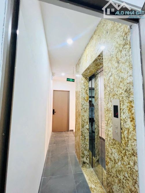 TÒA CCMN XÂY MỚI - GẦN BX GIÁP BÁT - MẶT NGÕ THÔNG - Ô TÔ - 10P KK - 46M2- GIÁ 12.8 TỶ - 4