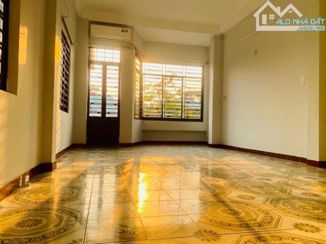 MẶT TIỀN HOÀNG HOA THÁM – KẸP KIỆT THOÁNG – 112M², 2 CÔNG NĂNG RIÊNG BIỆT – GIÁ 18.2 TỶ - 4