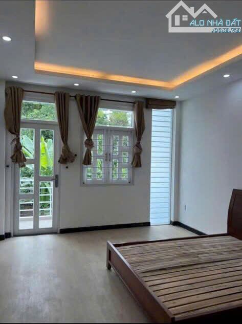 Nhà 3 tầng đẹp,HXH xe hơi quay đầu ,DT 61M² (4x 15,25m) vuông vắn, chỉ 6,5 tỷ thương lượng - 4