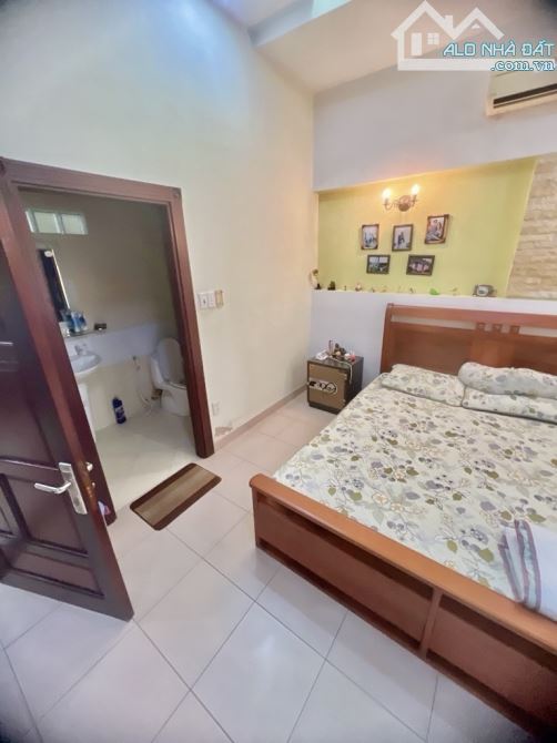 DT khủng Q8 biệt thự 4 tầng 6 x 20 = 120m2 ô tô ngủ 1 đời chủ - sát mặt tiền Tạ Quang Bửu - 4