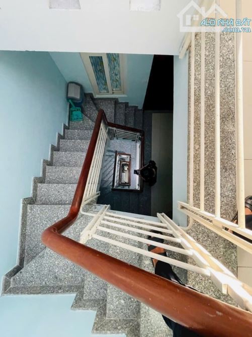 Bán nhà 5 tầng Q7,7pn,hẻm rộng thoáng, SHR,HC, nhỉnh 5 tỷ - 4