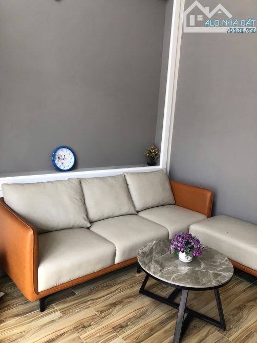 BÁN NHÀ KQH P7 ĐÀ LẠT – 102M² SỔ RIÊNG – ĐƯỜNG NHỰA Ô TÔ TRÁNH NHAU – FULL NỘI THẤT – 6ty - 4