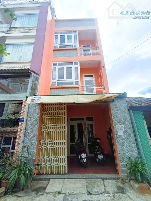NHÀ TRUNG TÂM P6 ĐÀ LẠT – SỔ RIÊNG HOÀN CÔNG – 3 TẦNG 4PN – Ô TÔ TẬN NƠI – GIÁ TỐT 6.2 TỶ - 4