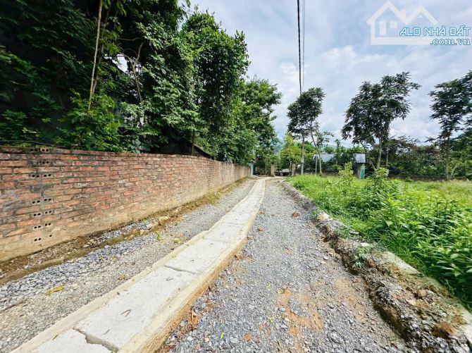 BÁN GẤP LÔ GÓC CÓ DT 181m2 VỊ TRÍ CỰC ĐẸP NGAY SÁT LEGACY HILL GIÁ RẺ CHỈ 1,X TỶ - 4