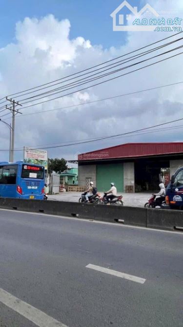 BÁN XƯỞNG 1553m MẶT TIỀN NGUYỄN VĂN BỨA GIÁ 32.5 ty - 4