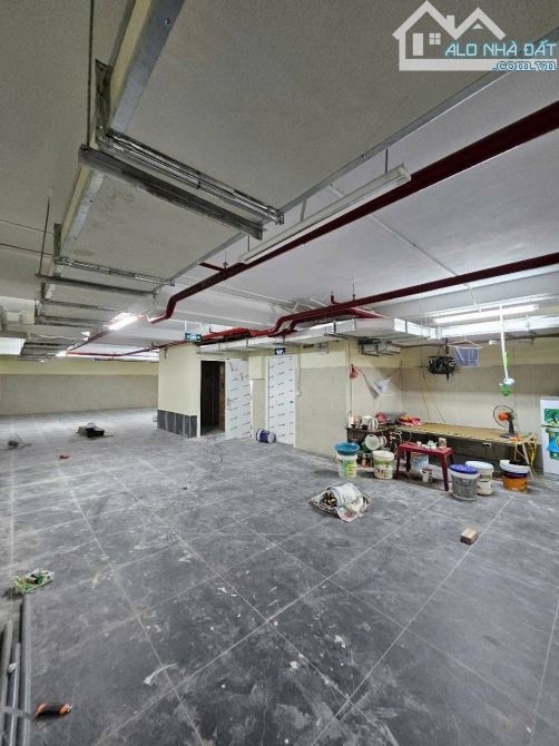 BÁN TOÀ VĂN PHÒNG XUÂN LA - TÂY HỒ 250m2 - 10T THANG MÁY - MT 8m - 168 TỶ - ÔTÔ TRÁNH - KD - 5