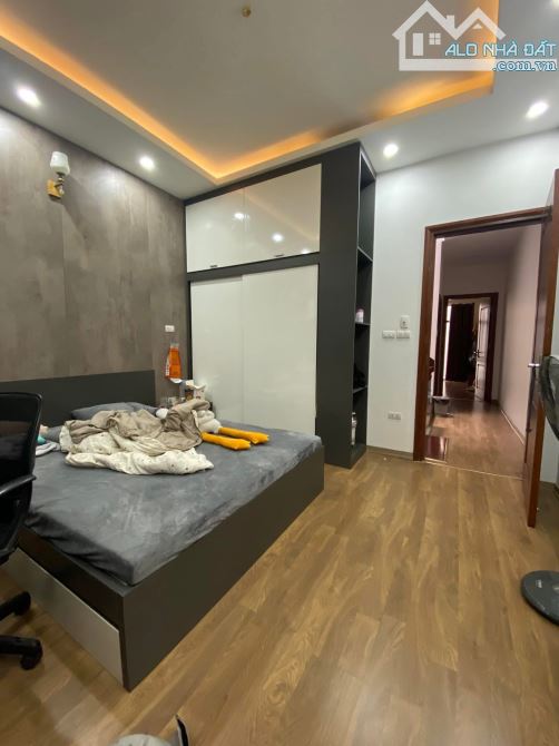 💥 NHÀ ĐẸP MỄ TRÌ - Ô TÔ ĐỖ CỔNG - NỘI THẤT GỖ LIM-55m² x 5 tầng | MT 4m | Giá: 12 tỷ - 5