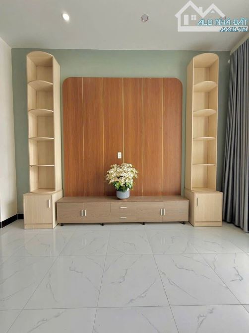 Nhà lầu mới xây dựng gần quảng trường Mỹ Tho, Tiền Giang - 5
